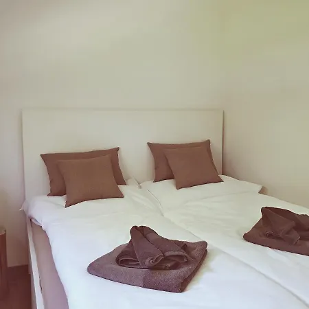 Tatil parkı Lavecka U Valtic *